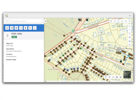 A geo-referenced representation of the network provides network visualization on a map for more accurate planning.